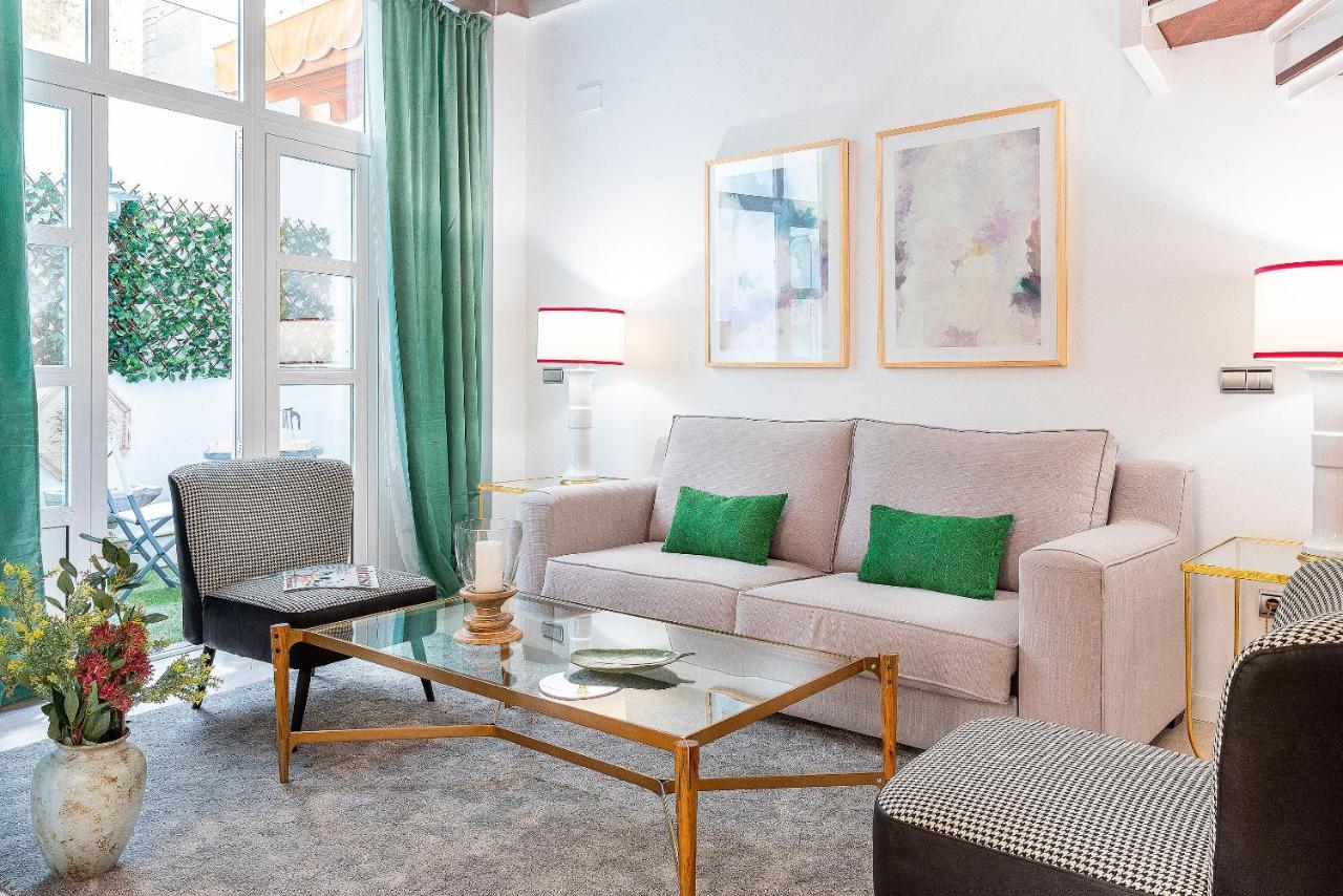 Genteel Home Plaza Nueva セビリア エクステリア 写真