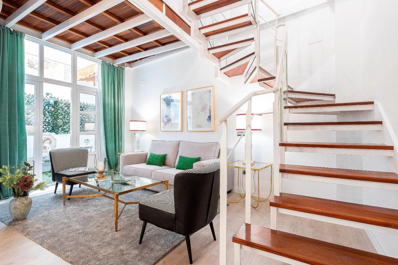 Genteel Home Plaza Nueva セビリア エクステリア 写真